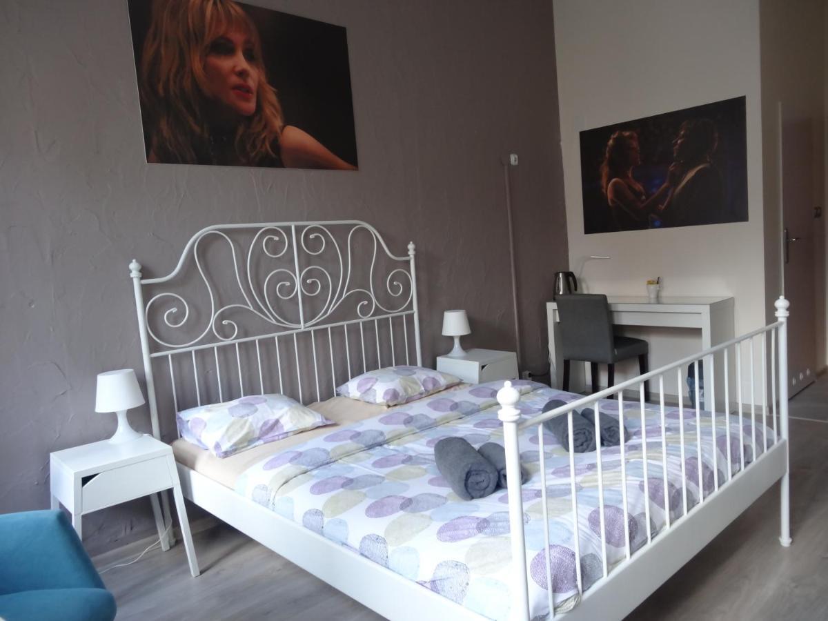 Rosemary'S Private Ensuite Rooms In Old Town Poznan Ngoại thất bức ảnh